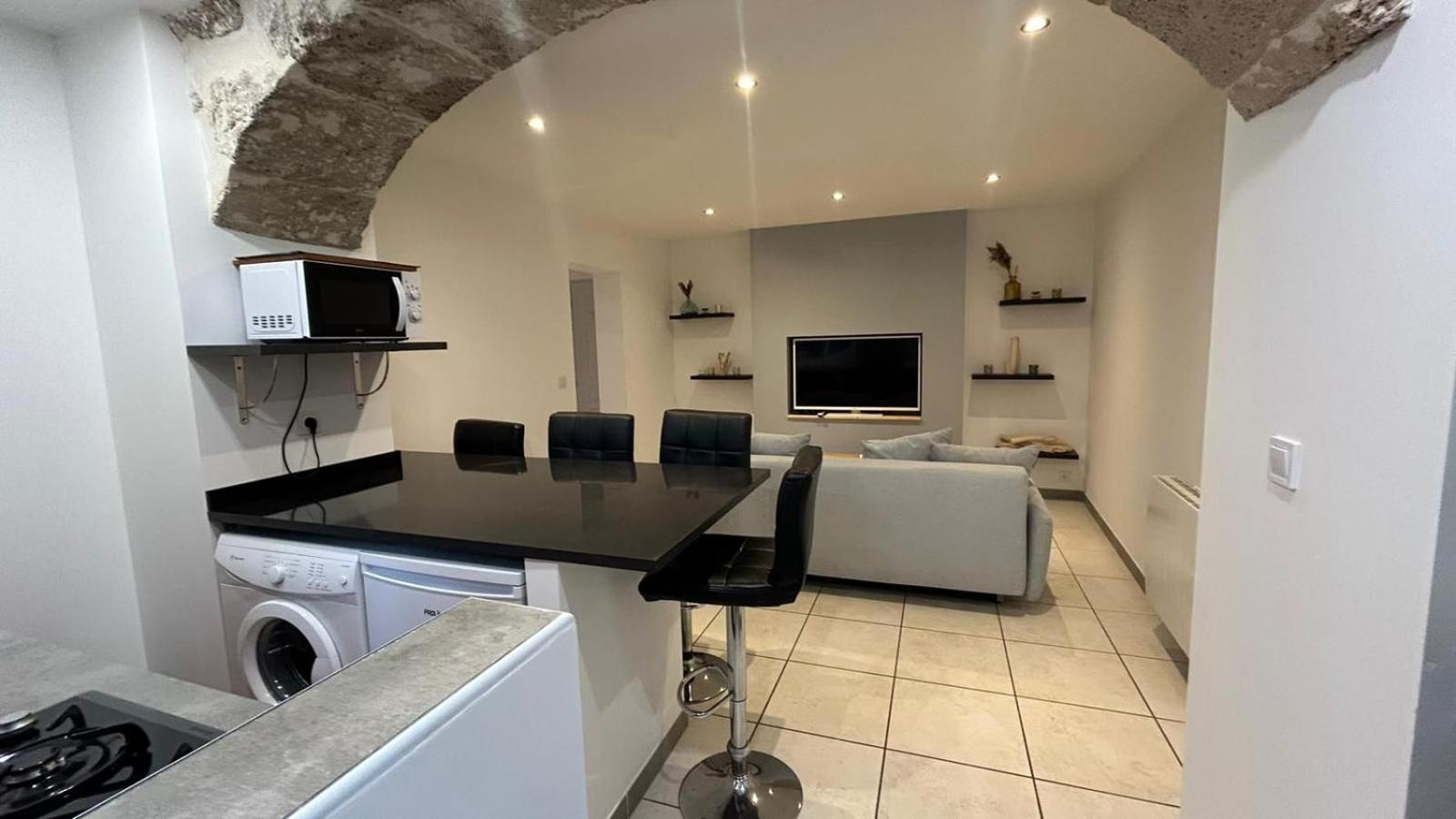 Appartement Paisible Entre Terre Et Mer Cabrieres  Kültér fotó